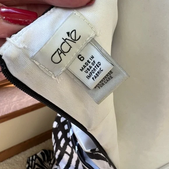 Cache Black 🖤 White Animal zebra 🦓 Botanical Rhinestone Brooch Mermaid Dress - Picture 15 of 15